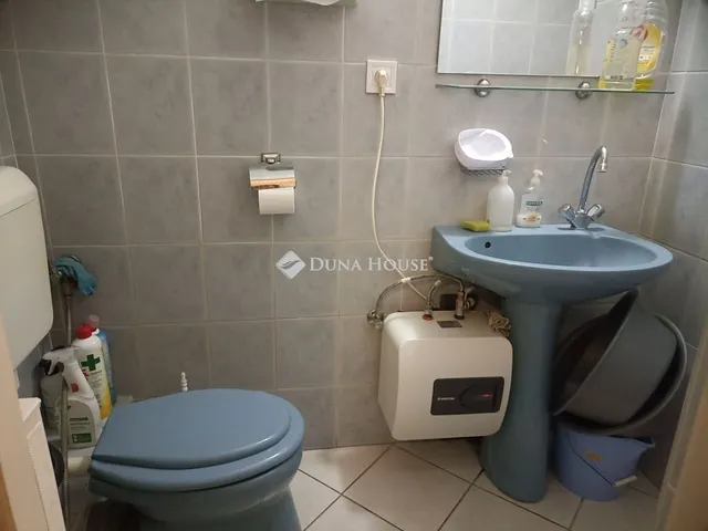 Kiadó kereskedelmi és ipari ingatlan Zalaegerszeg 57 nm