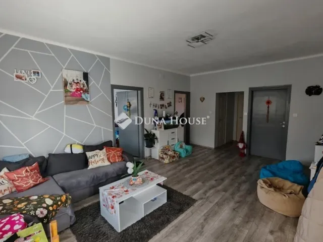 Eladó ház Kávás 95 nm