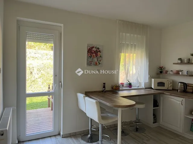 Eladó lakás Zalaegerszeg, Landorhegy 250 nm