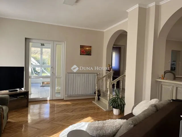 Eladó lakás Zalaegerszeg, Landorhegy 250 nm