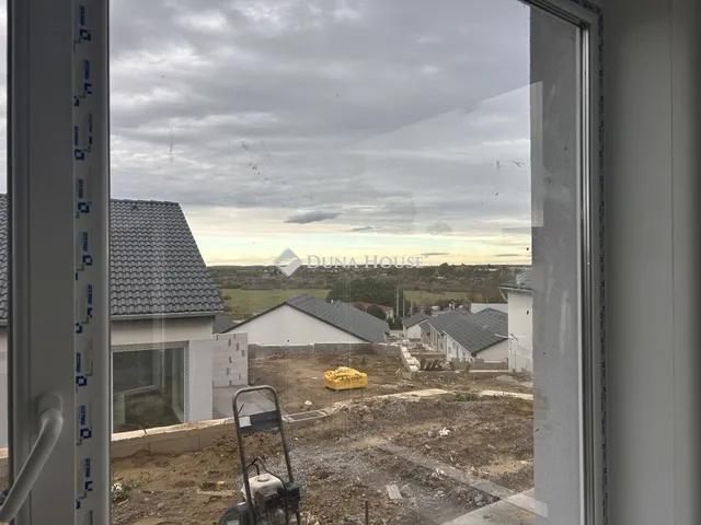 Eladó lakás Teskánd 87 nm