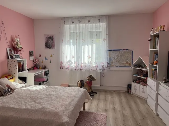 Eladó ház Zalaegerszeg, Landorhegy 250 nm