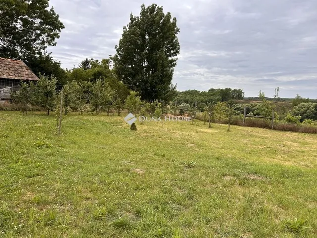 Eladó ház Batyk 165 nm