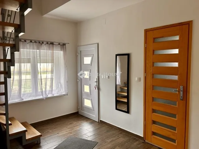 Eladó ház Batyk 165 nm