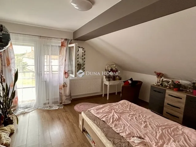 Eladó ház Batyk 165 nm