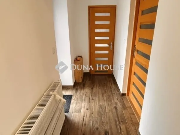 Eladó ház Batyk 165 nm