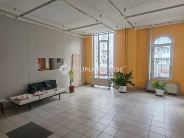 Eladó kereskedelmi és ipari ingatlan Zalaegerszeg, Belváros 74 nm