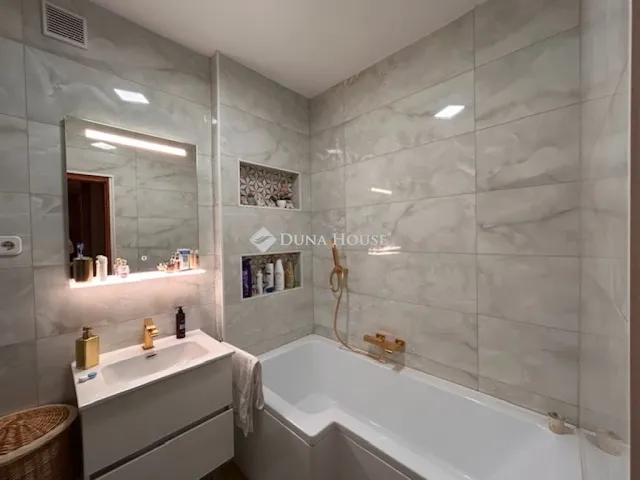 Eladó lakás Zalaegerszeg, Belváros 79 nm