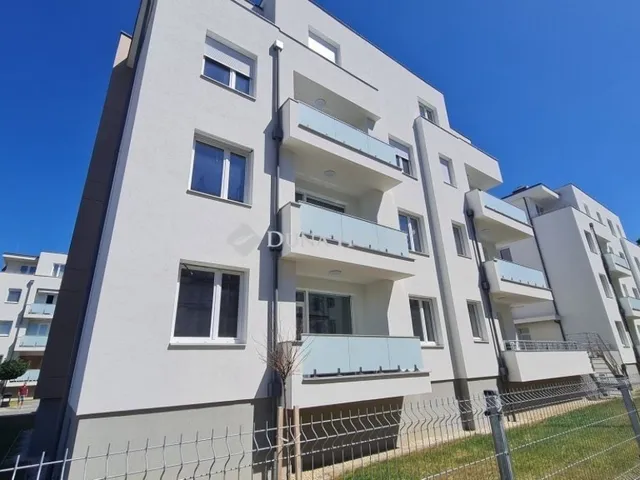 Eladó lakás Zalaegerszeg, Belváros 80 nm