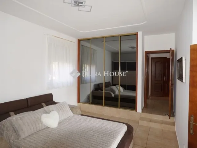 Eladó ház Zalaegerszeg, Landorhegy 373 nm