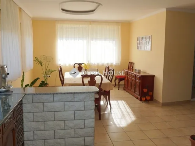 Eladó ház Zalaegerszeg, Landorhegy 373 nm