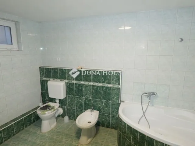 Eladó ház Zalaegerszeg, Landorhegy 373 nm