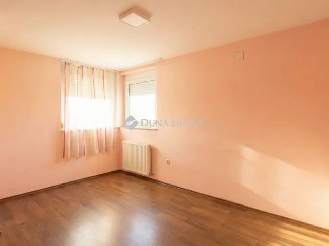 Eladó ház Zalaegerszeg, Landorhegy 373 nm