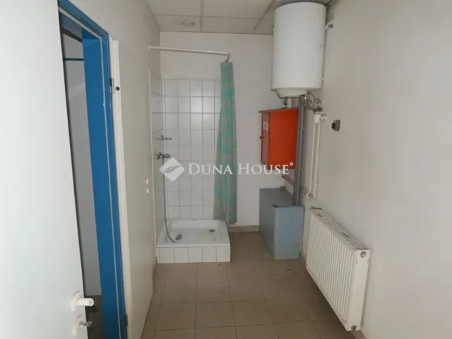 Kiadó kereskedelmi és ipari ingatlan Zalaegerszeg, Zalabesenyő 640 nm