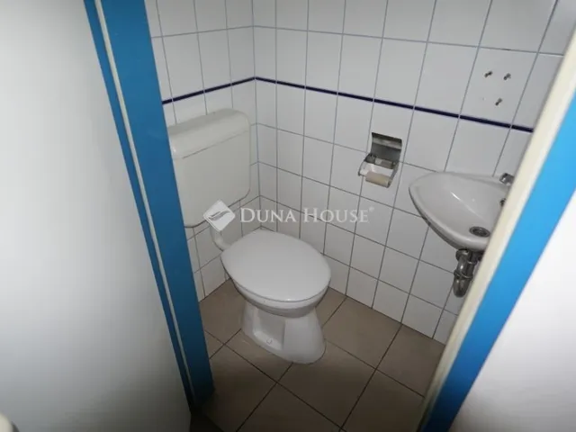 Kiadó kereskedelmi és ipari ingatlan Zalaegerszeg, Zalabesenyő 640 nm