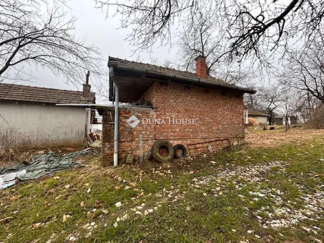 Eladó mezőgazdasági ingatlan Bak 24 nm