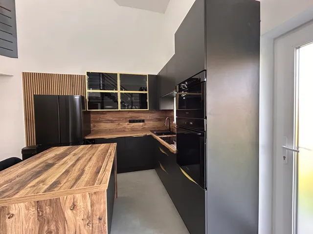 Eladó ház Zalaszentgrót 267 nm