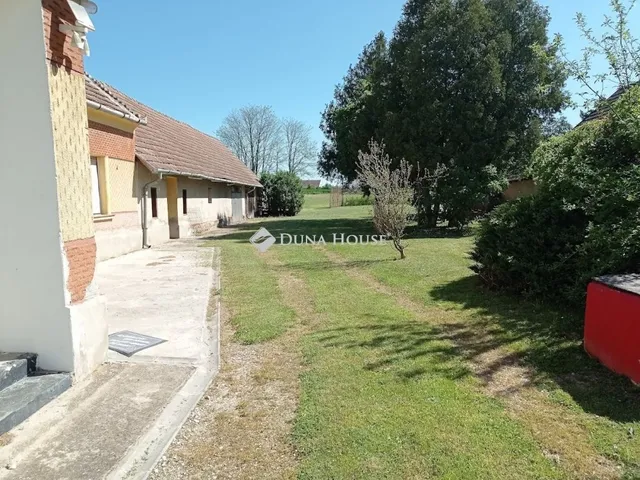 Eladó ház Batyk 94 nm