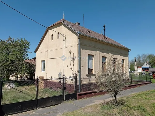 Eladó ház Batyk 93 nm