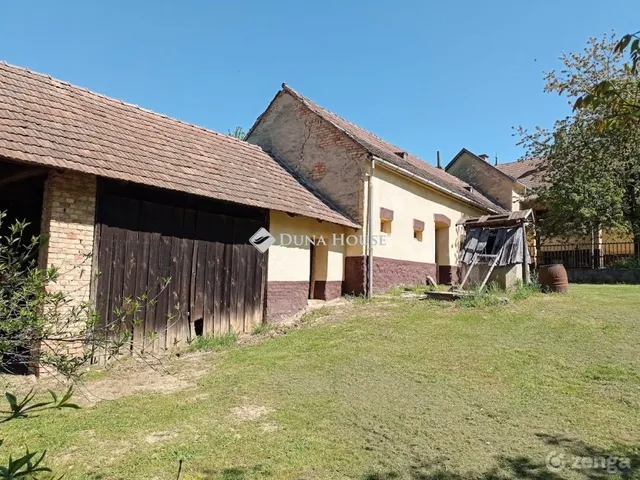 Eladó ház Batyk 93 nm