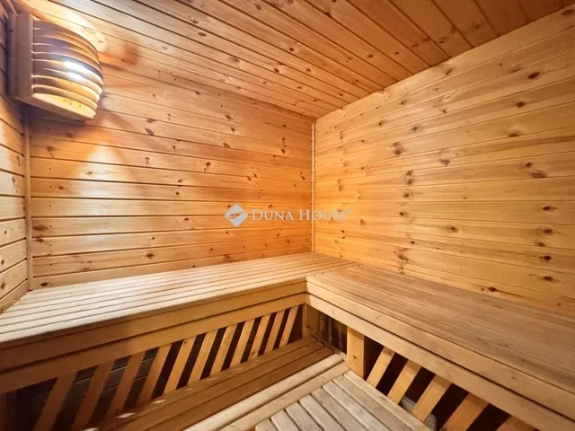 Eladó ház Bocfölde 360 nm
