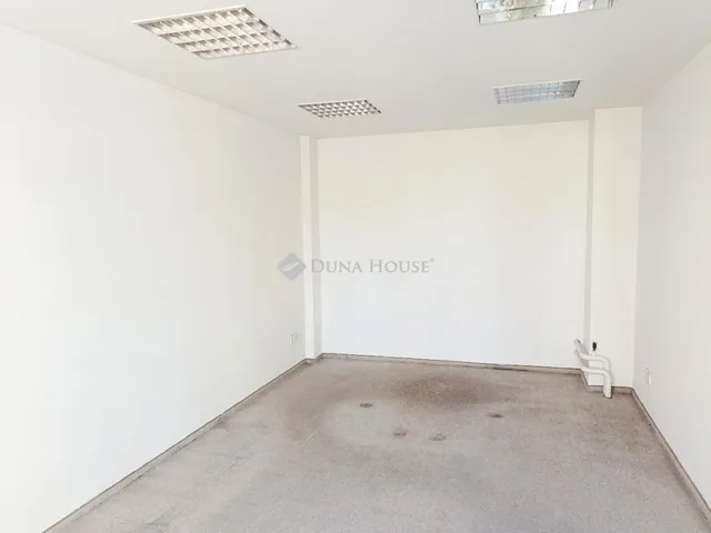 Eladó kereskedelmi és ipari ingatlan Zalaegerszeg 507 nm
