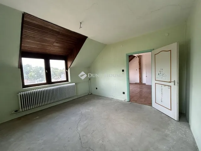 Eladó ház Bak 215 nm