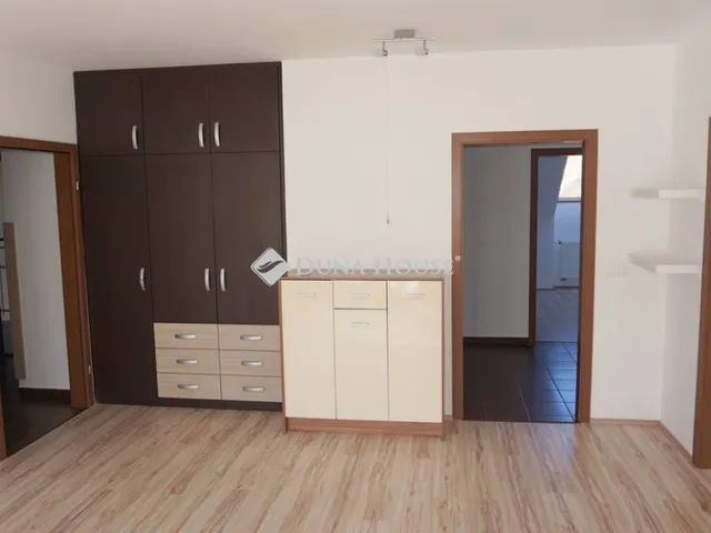 Kiadó lakás Zalaegerszeg, Belváros 76 nm