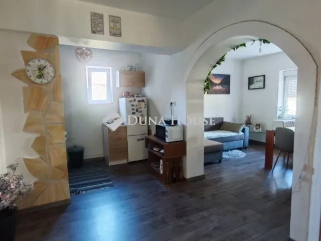 Eladó ház Kustánszeg 142 nm