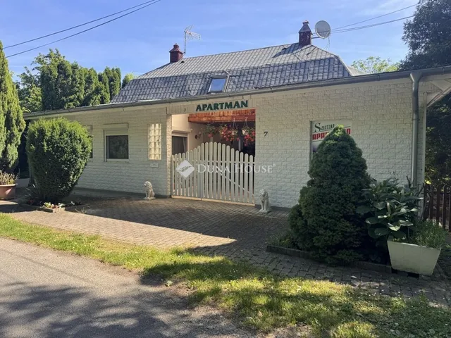 Eladó ház Balatongyörök 208 nm