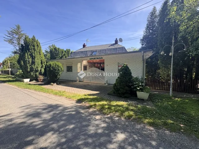Eladó ház Balatongyörök 208 nm