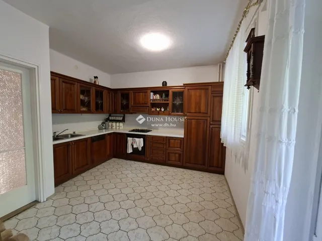 Eladó lakás Zalaegerszeg 122 nm
