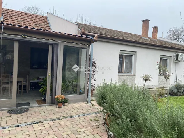 Eladó ház Csongrád 230 nm
