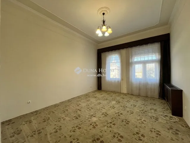 Kiadó lakás Kecskemét, Belváros 113 nm