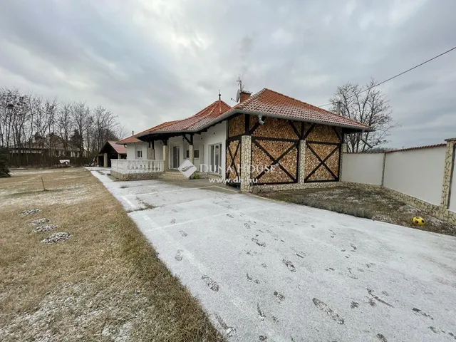 Eladó ház Kecskemét, Kadafalva 138 nm