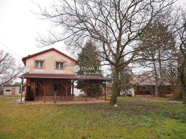 Eladó ház Kecskemét, Belsőnyír 150 nm