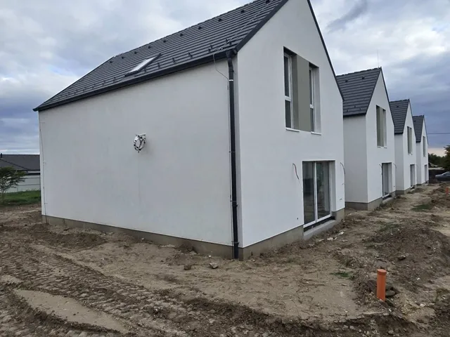 Eladó lakás Pákozd 125 nm