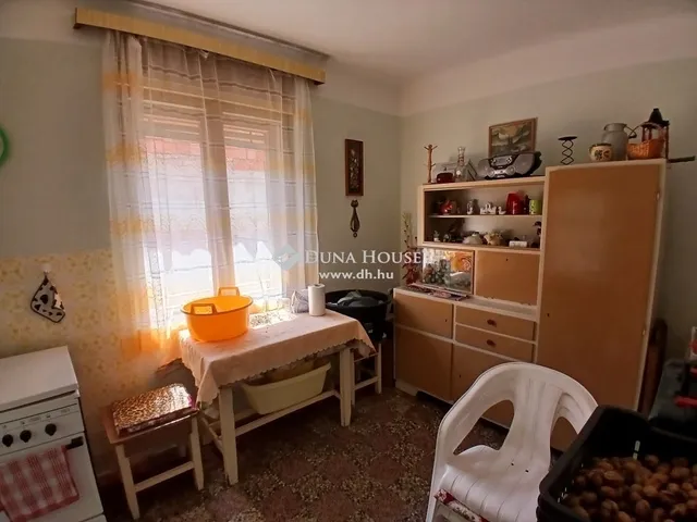 Eladó ház Nyárlőrinc 74 nm