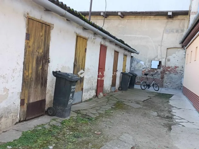 Eladó lakás Kunszentmárton 48 nm