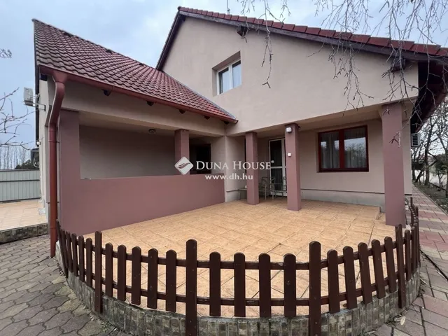 Eladó ház Kiskunfélegyháza 283 nm