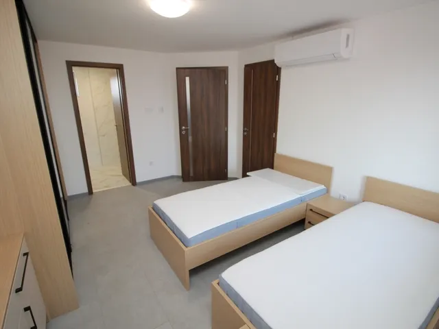 Kiadó ház Kecskemét 360 nm