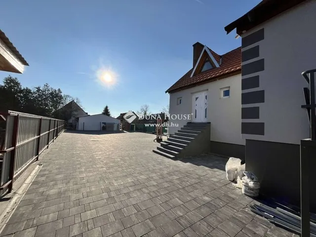 Kiadó ház Kecskemét 360 nm