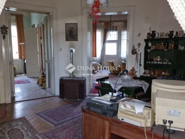 Eladó lakás Kecskemét, Belváros 103 nm