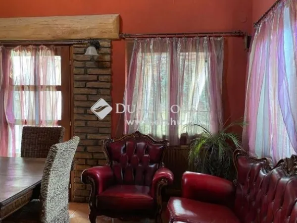 Eladó ház Kiskőrös 310 nm