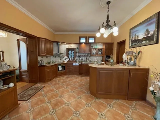Eladó ház Kecskemét, Belváros 205 nm