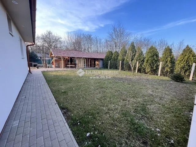 Eladó ház Kecskemét 165 nm