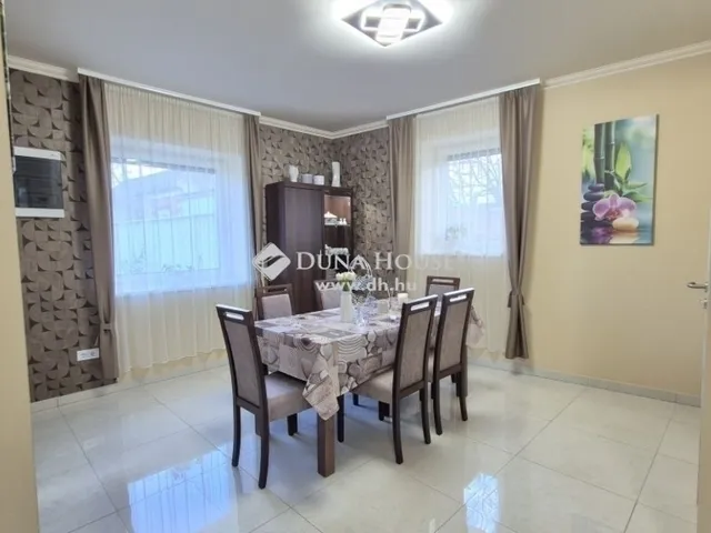 Eladó ház Kecskemét 214 nm