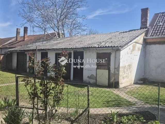 Eladó ház Kecskemét 26 nm