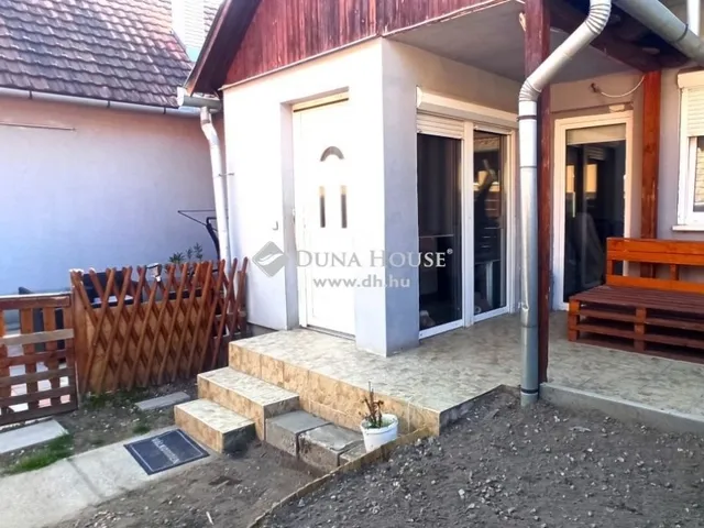 Eladó lakás Nagykőrös 94 nm