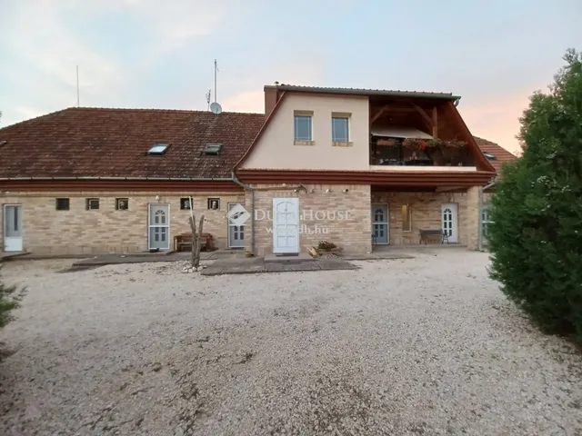 Eladó ház Kecskemét 711 nm